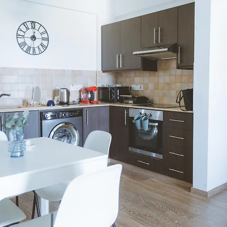 Blue Touch Pervolia Paradise Near The Larnaka