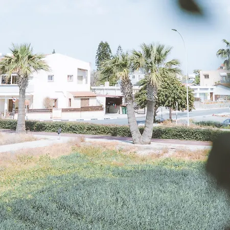 Blue Touch Pervolia Paradise Near The Larnaka